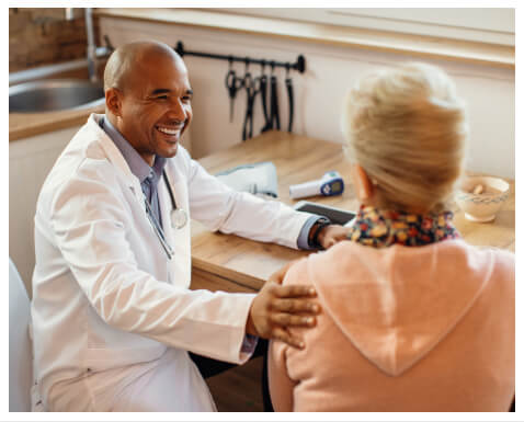 home middle agent talking to client image